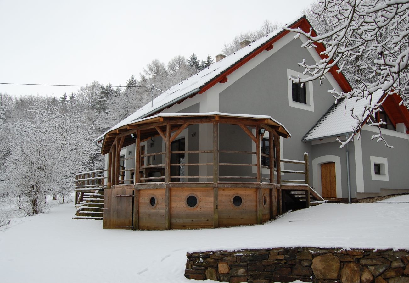 Villa in Pasecnice -  Pasecnice SPB390