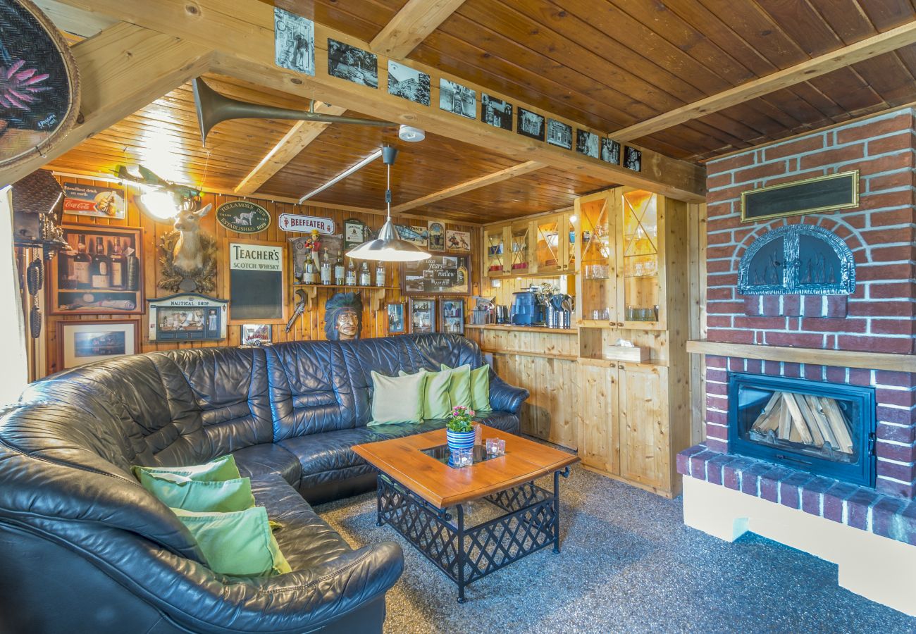 Villa in Malenovice -  Malenovice MMTM563