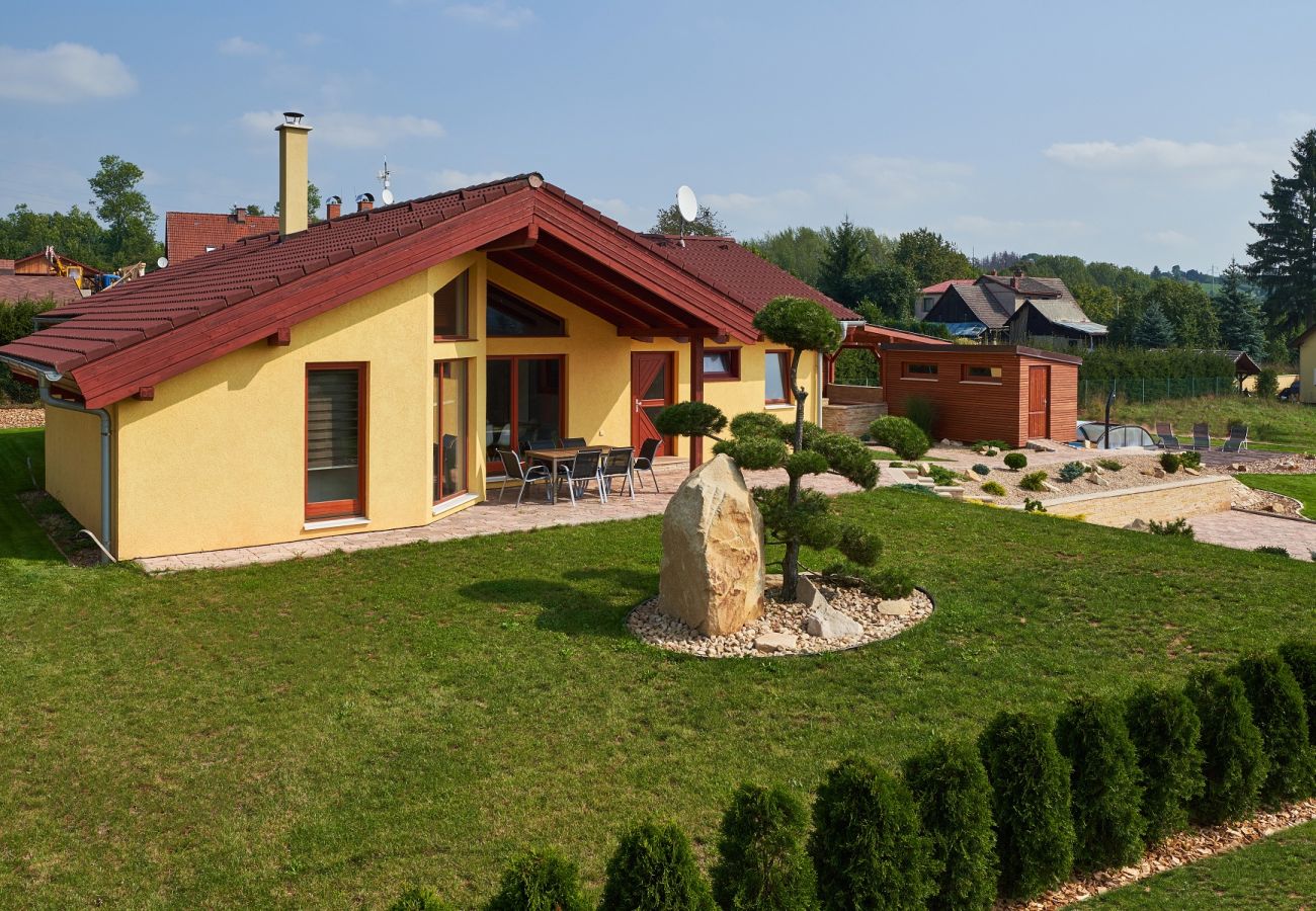 Villa in Cermná -  Cerna KCG350