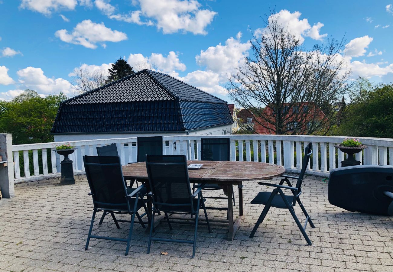 Apartment in Aalborg - aday - Private House with garden City Center