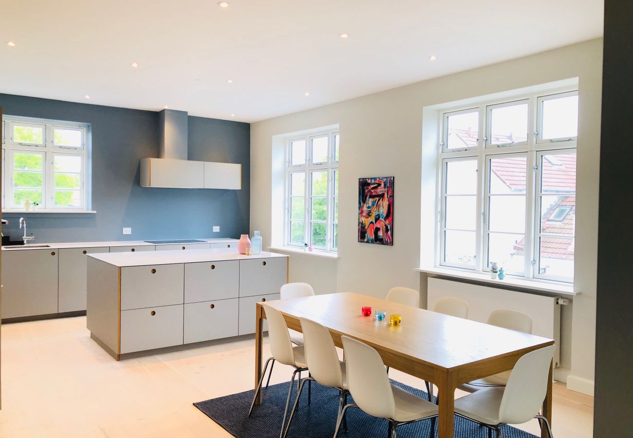Rent by room in Aalborg - aday - Modern Living - Terrace Room