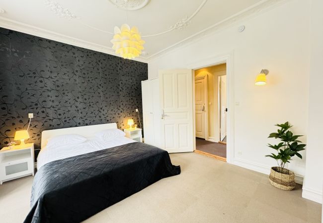  in Aalborg - aday - Villa Firenze - 2 Bedrooms Spacious Apartment
