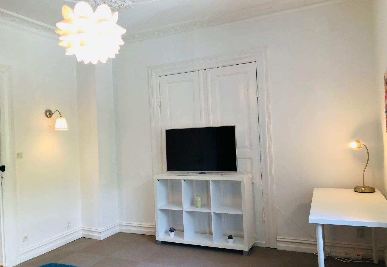Rent by room in Aalborg - aday - Villa Firenze - Beautiful Room