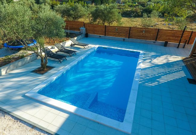House in Donje Raštane - Poolincluded - Holiday Home Relax House in Donje Raštane - Poolincluded - Holiday Home Relax