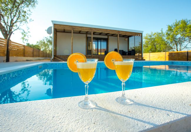 House in Donje Raštane - Poolincluded - Holiday Home Relax House in Donje Raštane - Poolincluded - Holiday Home Relax