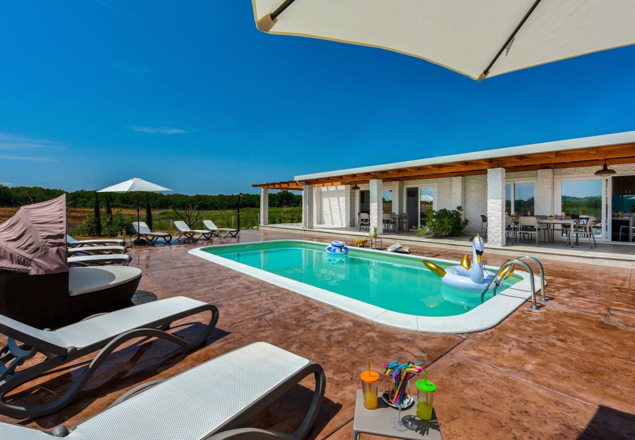 House in Poljica - Poolincluded - Villa Almond