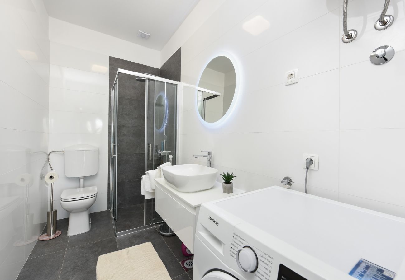 House in Galovac - Poolincluded - Holiday Home Anima