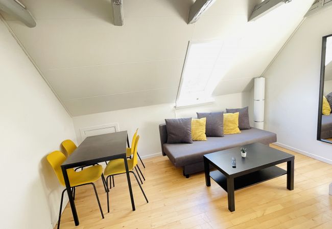 Apartment in Aalborg - aday - Reberbansgade Apartment Suite