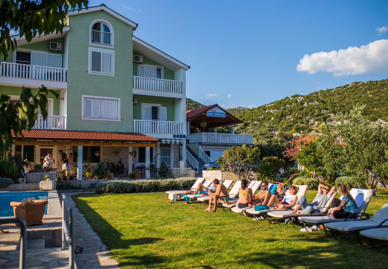 Apartment in Peracko Blato - Poolincluded - Apartment Pero