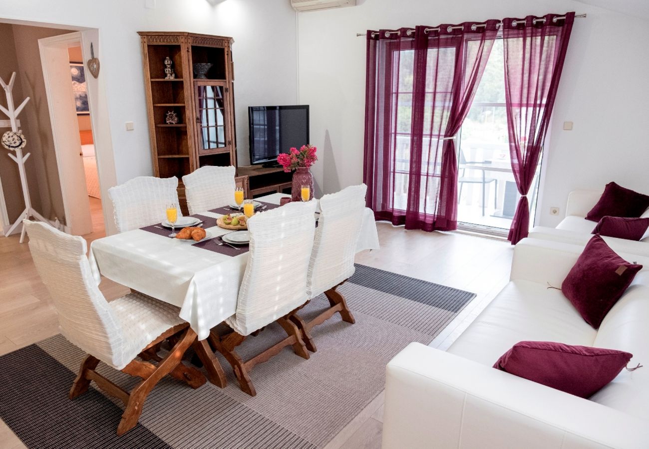 Apartment in Peracko Blato - Poolincluded - Apartment Pero