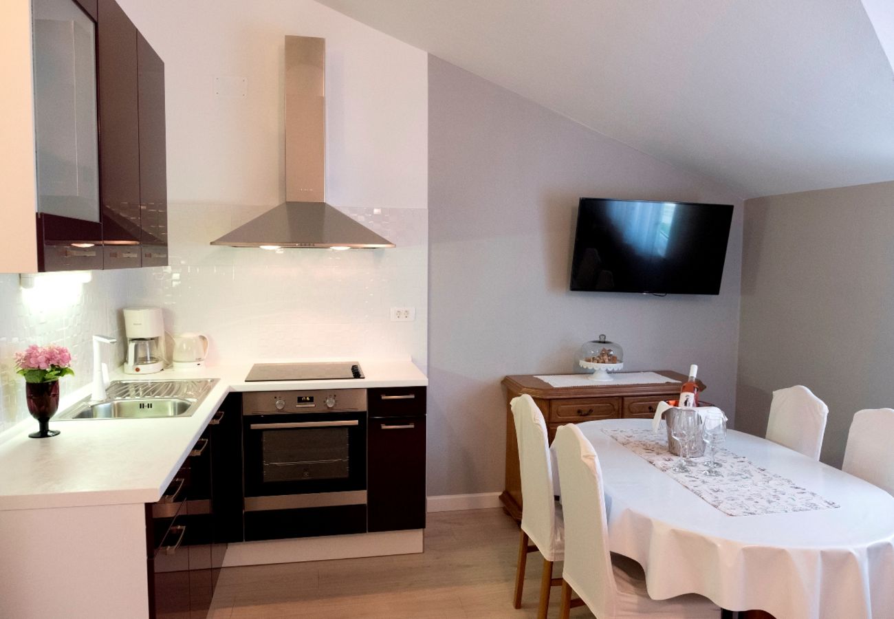 Apartment in Peracko Blato - Poolincluded - Apartment Pero