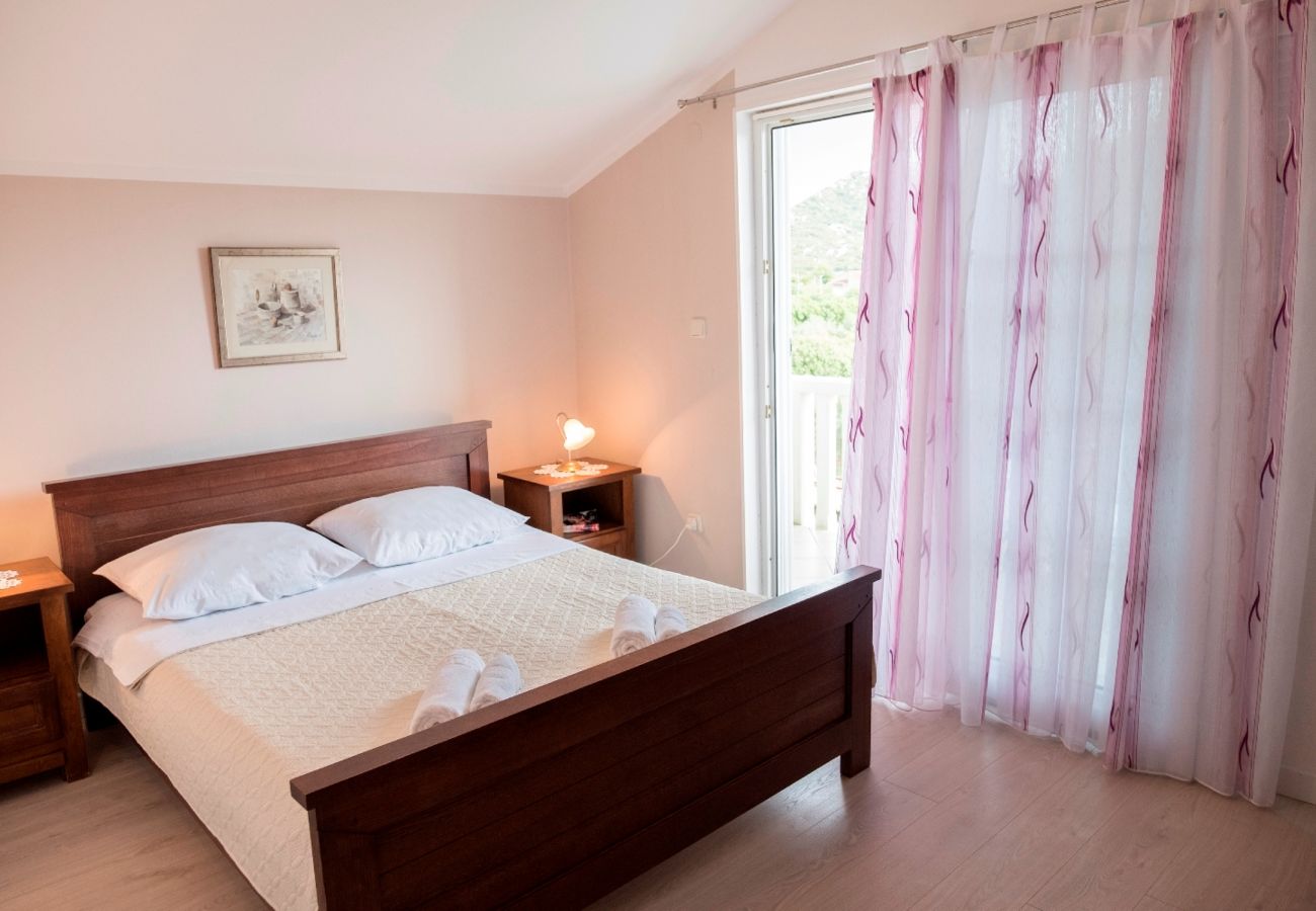 Apartment in Peracko Blato - Poolincluded - Apartment Pero