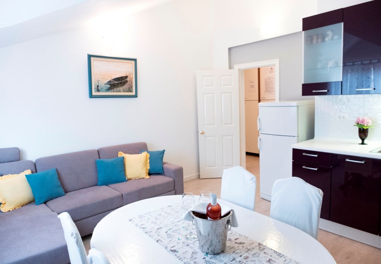Apartment in Peracko Blato - Poolincluded - Apartment Pero