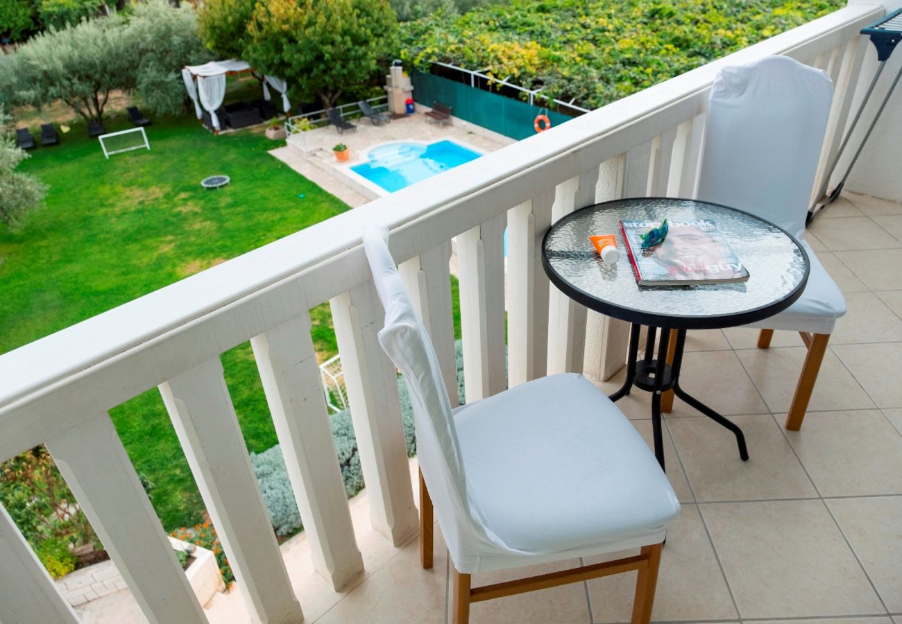 Apartment in Peracko Blato - Poolincluded - Apartment Pero