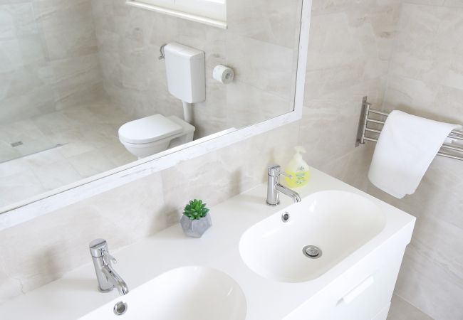 Villa in Maslenica - Poolincluded - Villa Anpero Villa in Maslenica - Poolincluded - Villa Anpero