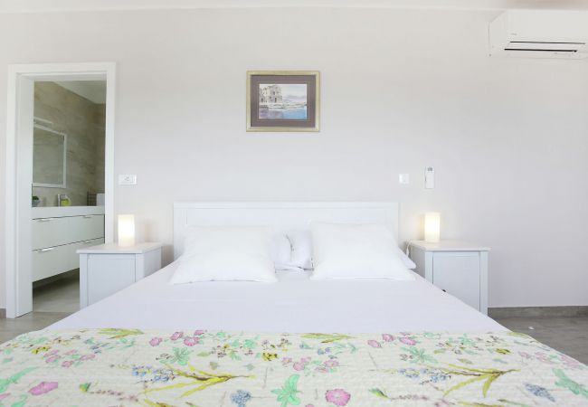 Villa in Maslenica - Poolincluded - Villa Anpero Villa in Maslenica - Poolincluded - Villa Anpero