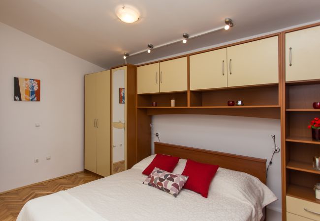 Villa in Neoric - Poolincluded - Spa & Sport Villa Neoric Villa in Neoric - Poolincluded - Spa & Sport Villa Neoric