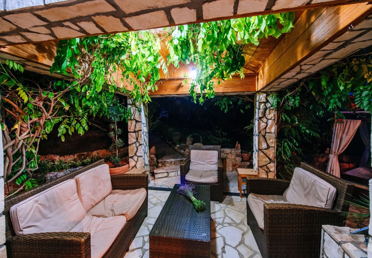 House in Maslenica - Poolicluded - Holiday House Halic