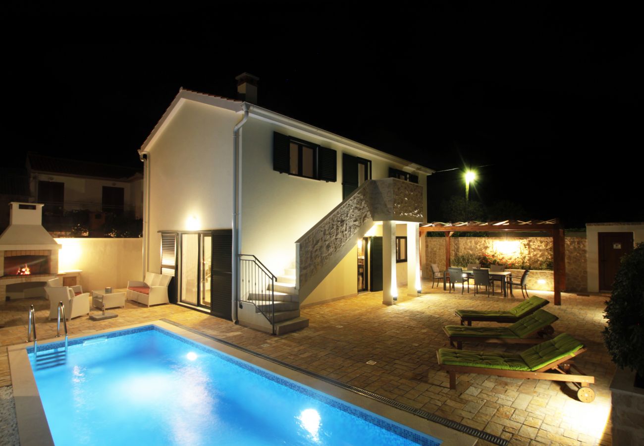 House in Vinjerac - Poolincluded - Villa Ive
