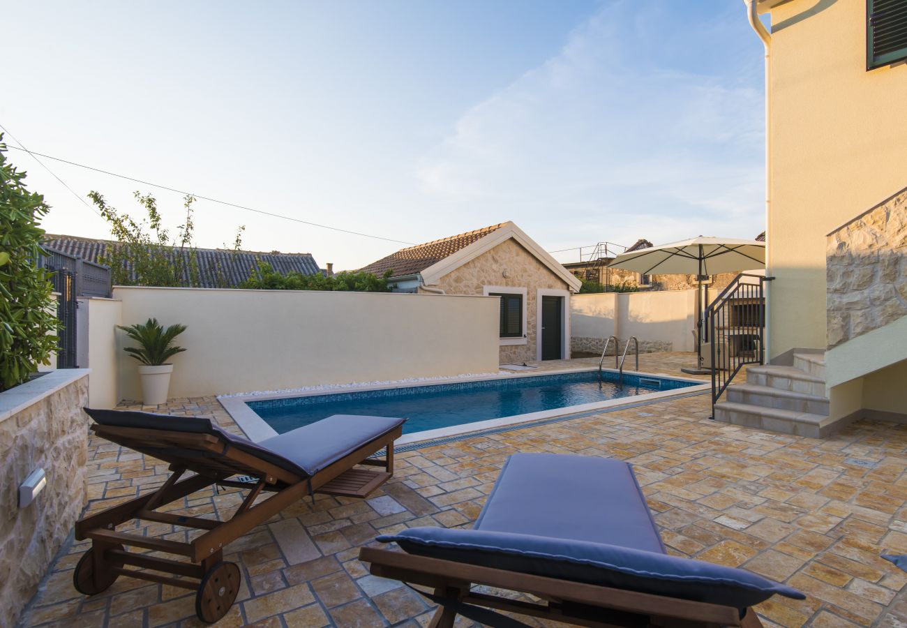 House in Vinjerac - Poolincluded - Villa Ive