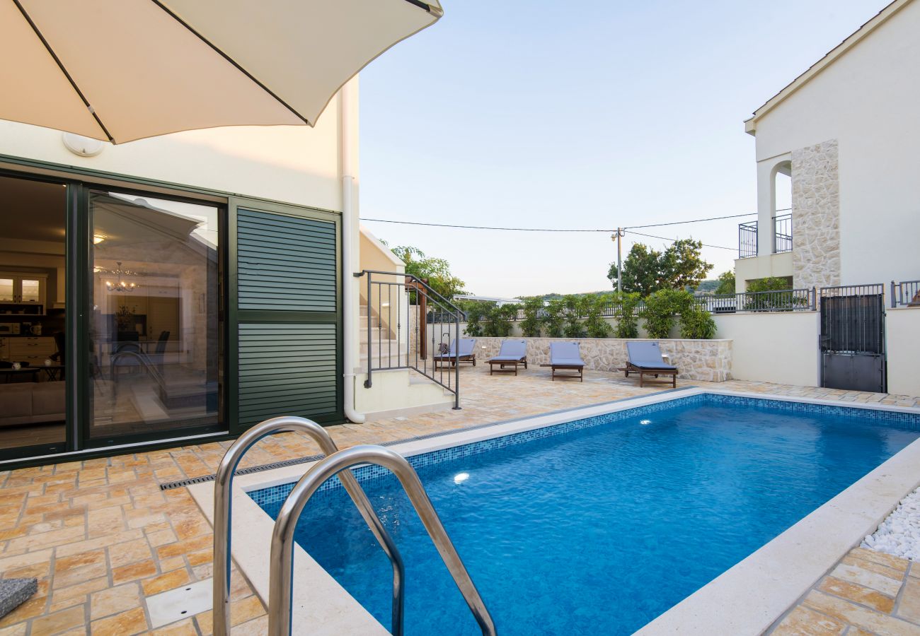 House in Vinjerac - Poolincluded - Villa Ive