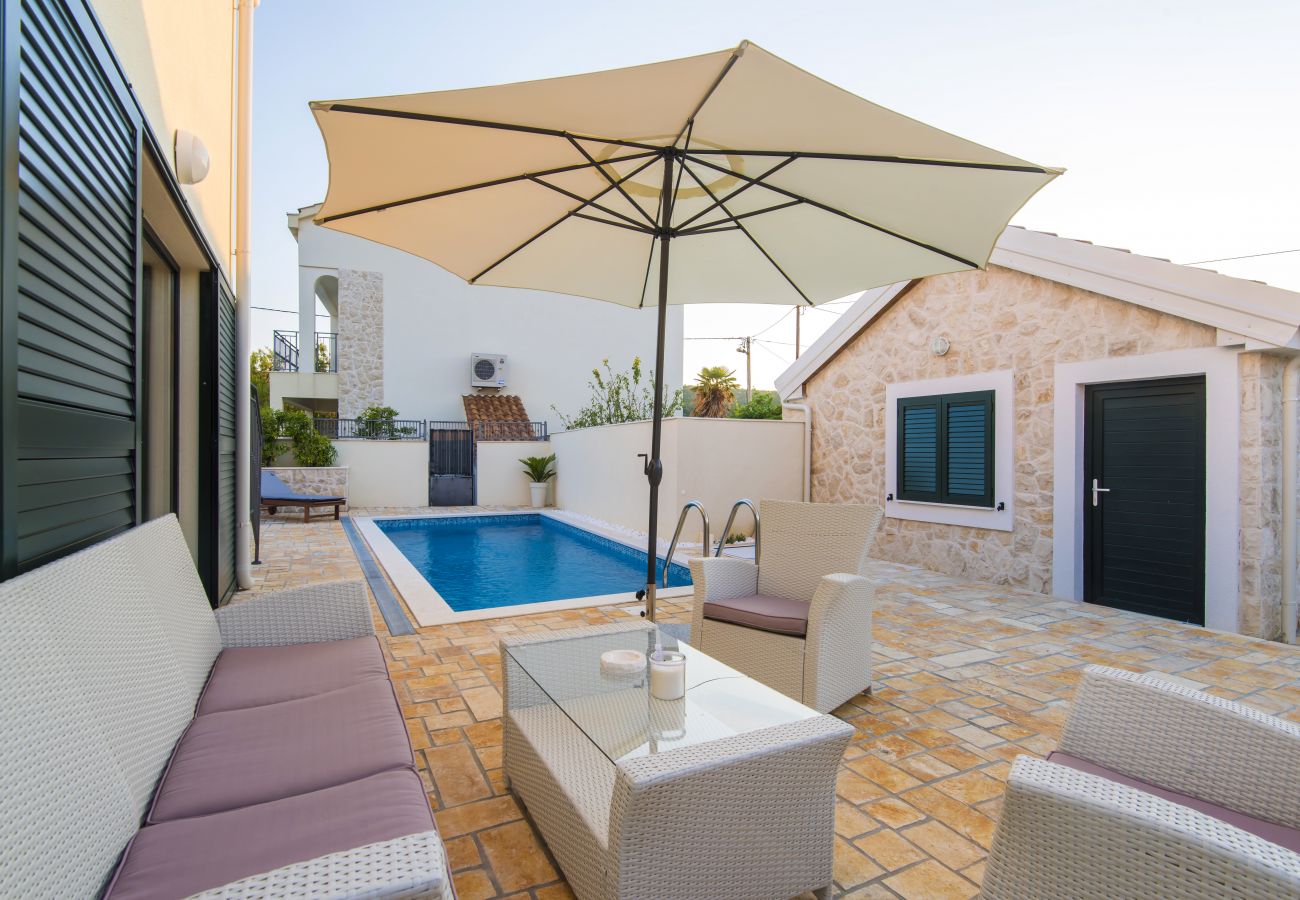 House in Vinjerac - Poolincluded - Villa Ive
