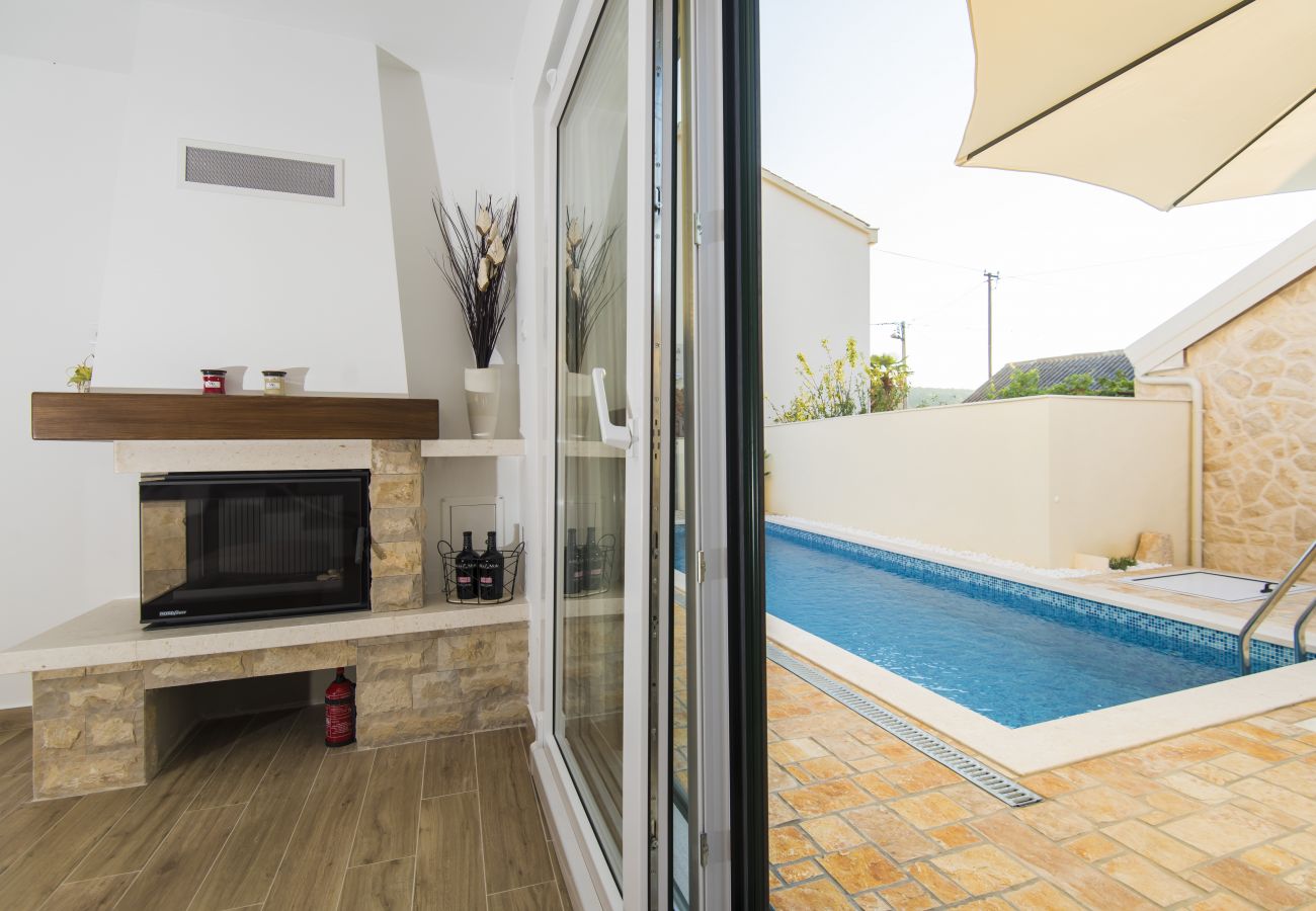 House in Vinjerac - Poolincluded - Villa Ive