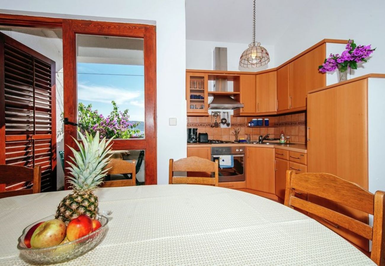 Apartment in Seline - Beachfront apartment Stipe
