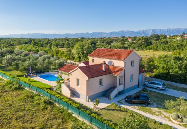 House in Policnik - Poolincluded Holiday Home Josipa