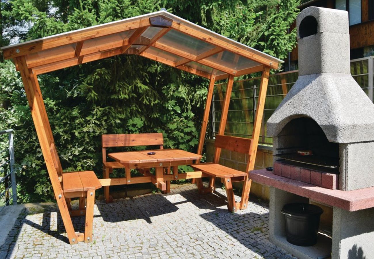 Villa in Stríbrná Skalice - Praha Východ SPJK150