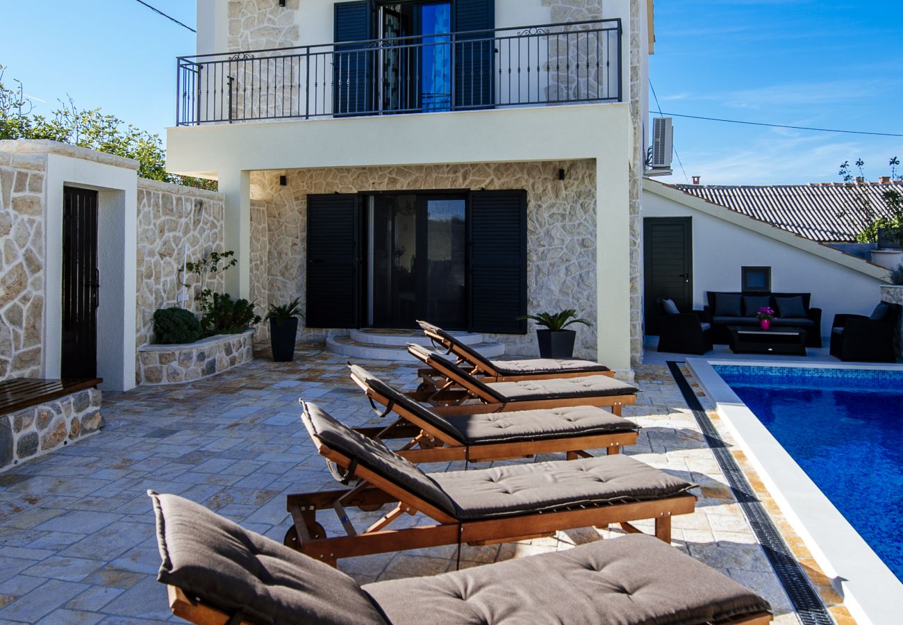 Villa in Vinjerac - Poolincluded - Villa Coza