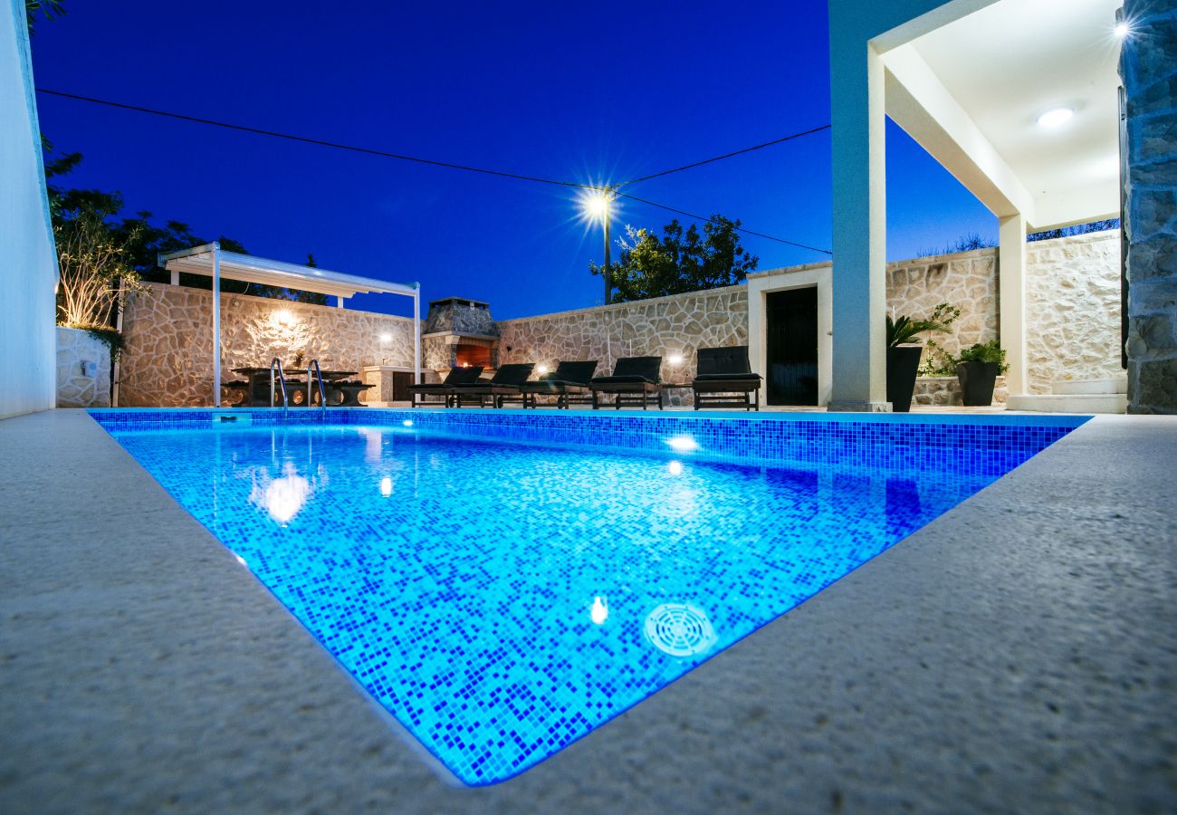 Villa in Vinjerac - Poolincluded - Villa Coza