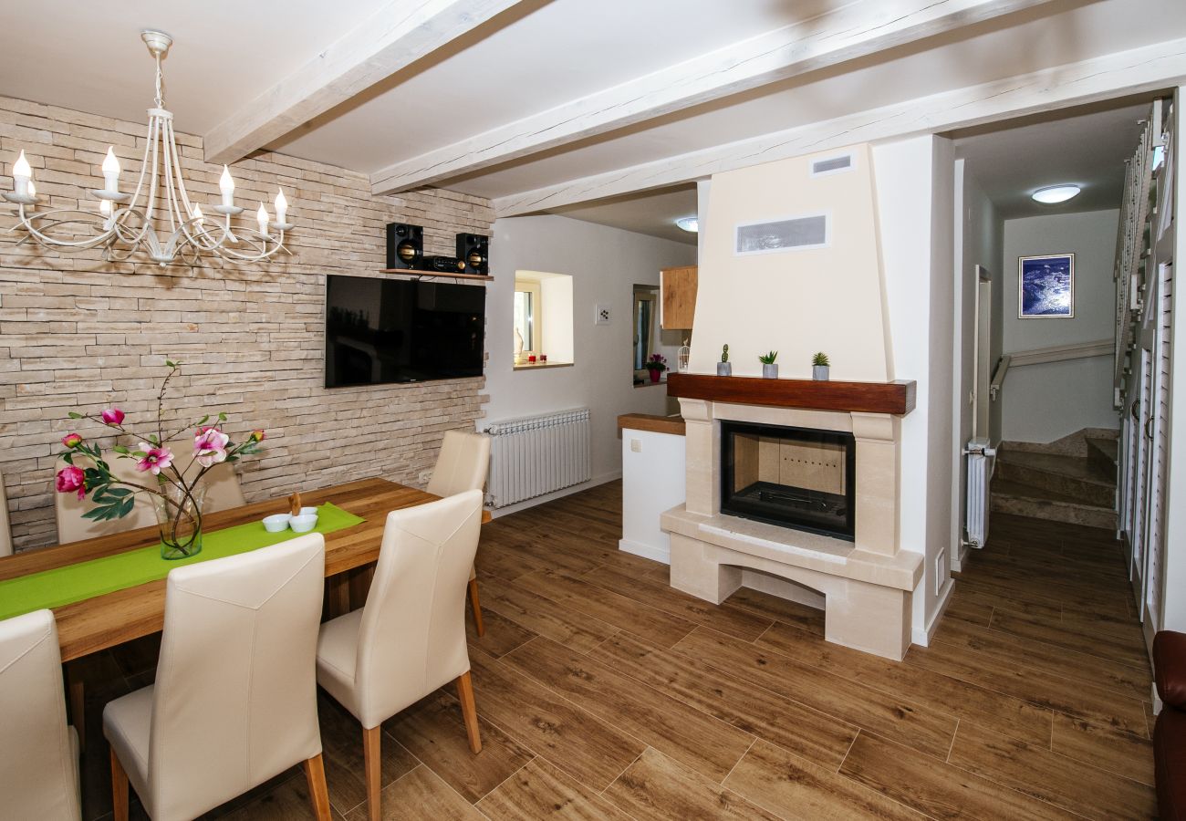 Villa in Vinjerac - Poolincluded - Villa Coza