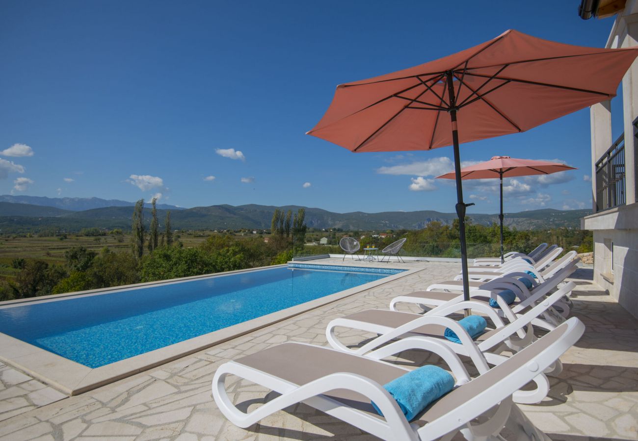 Villa in Glavina Donja - Poolincluded - Villa Melita
