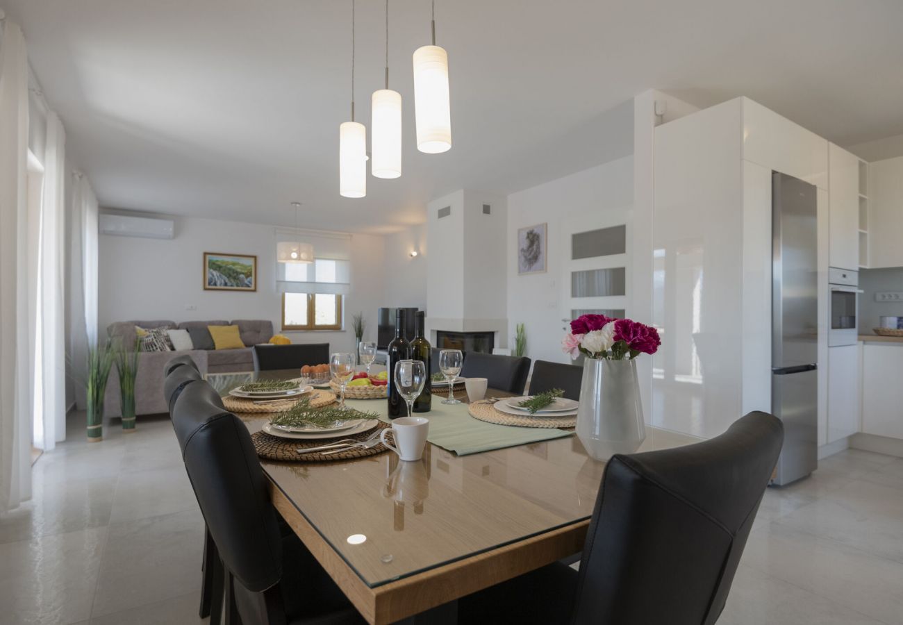 Villa in Glavina Donja - Poolincluded - Villa Melita