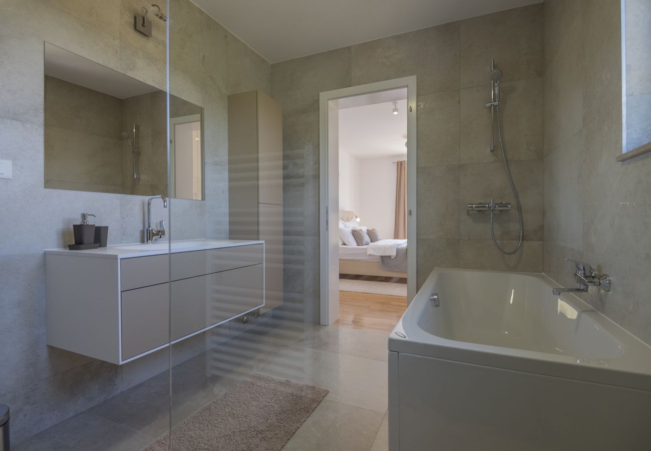 Villa in Glavina Donja - Poolincluded - Villa Melita