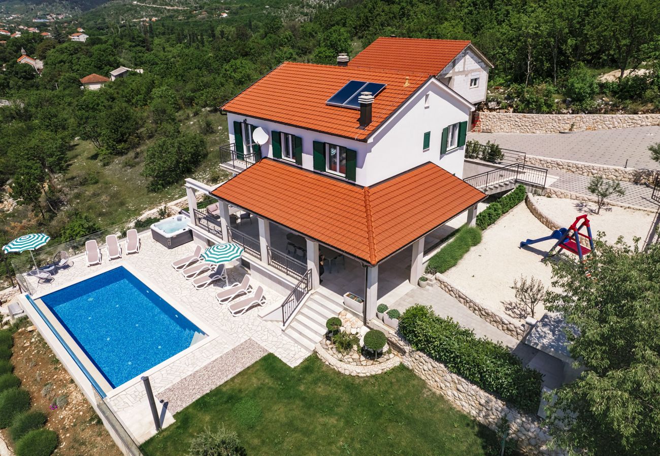 Villa in Glavina Donja - Poolincluded - Villa Melita