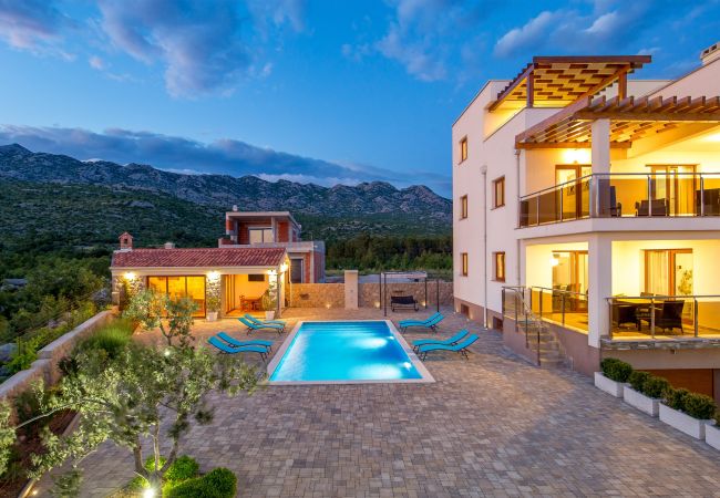  in Seline - Poolincluded - Villa Magnifica