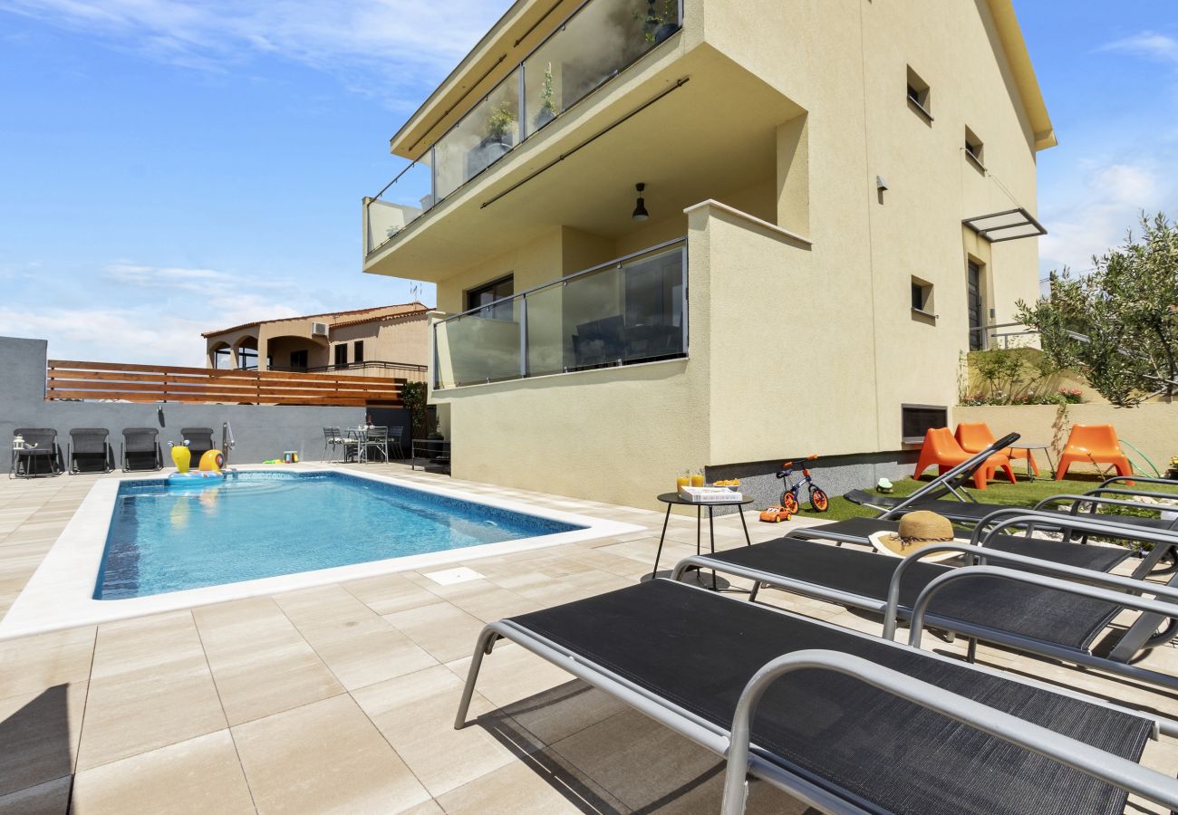 Apartment in Šibenik - Poolincluded - Apartment Cvita