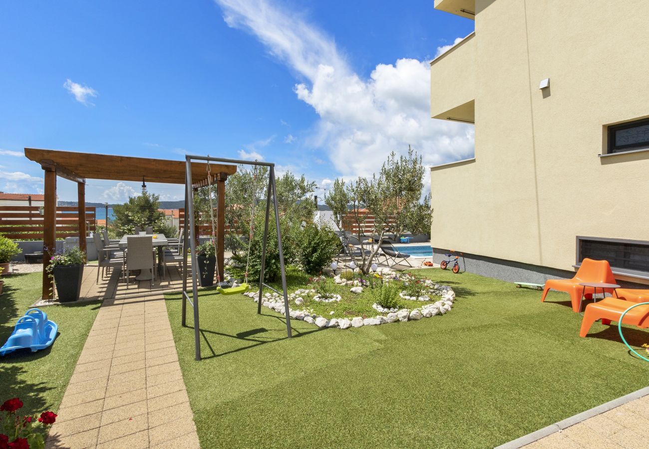 Apartment in Šibenik - Poolincluded - Apartment Cvita