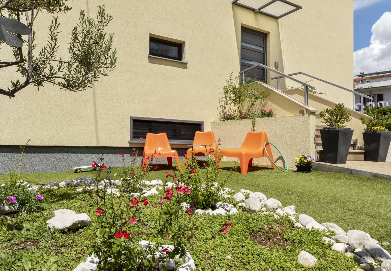 Apartment in Šibenik - Poolincluded - Apartment Cvita