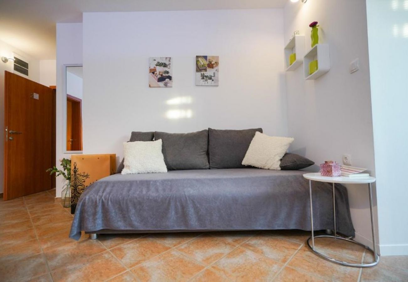 Apartment in Šibenik - Poolincluded - Apartment Cvita