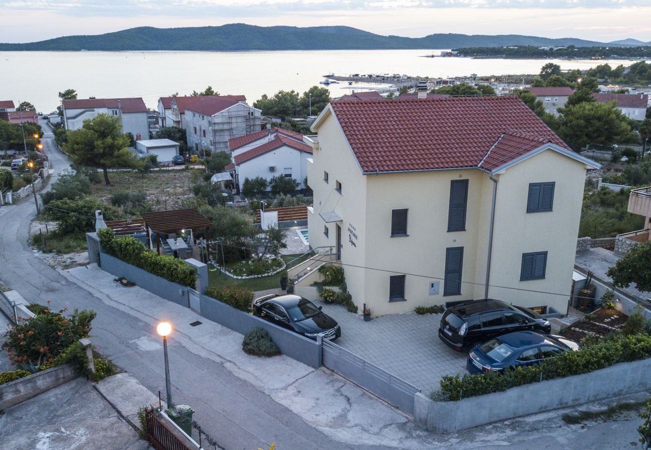 Apartment in Šibenik - Poolincluded - Apartment Cvita