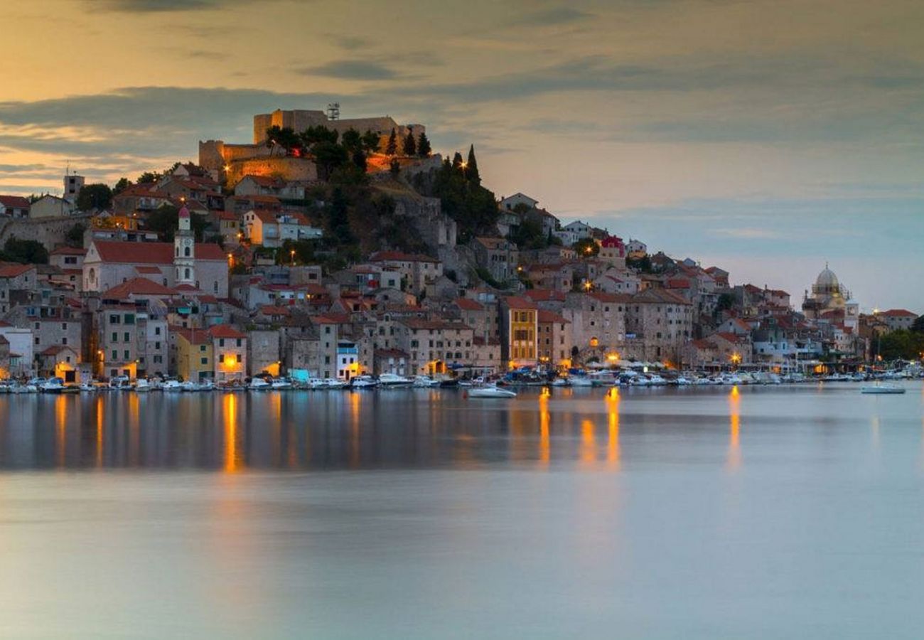 Apartment in Šibenik - Poolincluded - Apartment Cvita