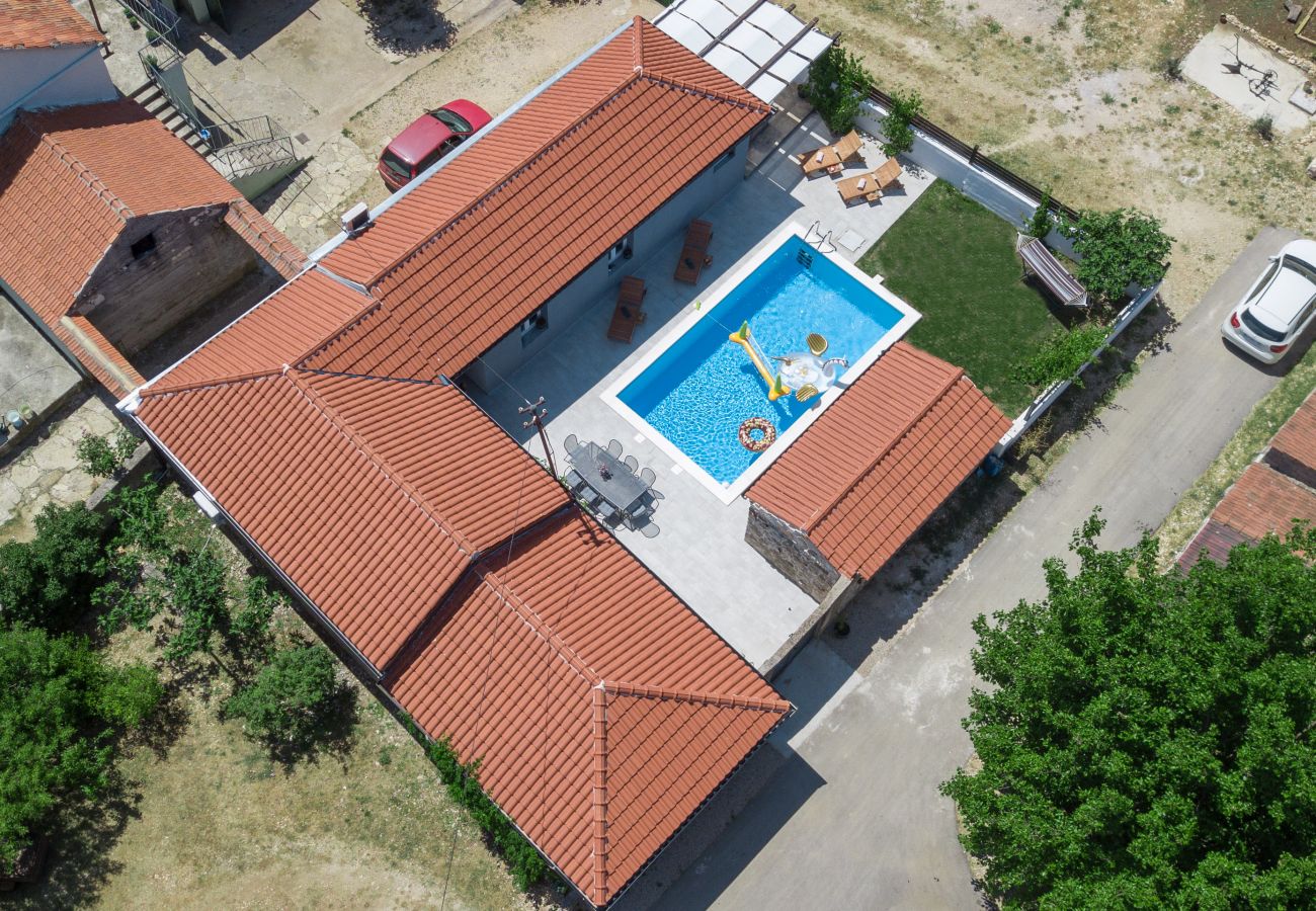 House in Dobra Voda - Poolincluded - Holiday Home Dobra Voda