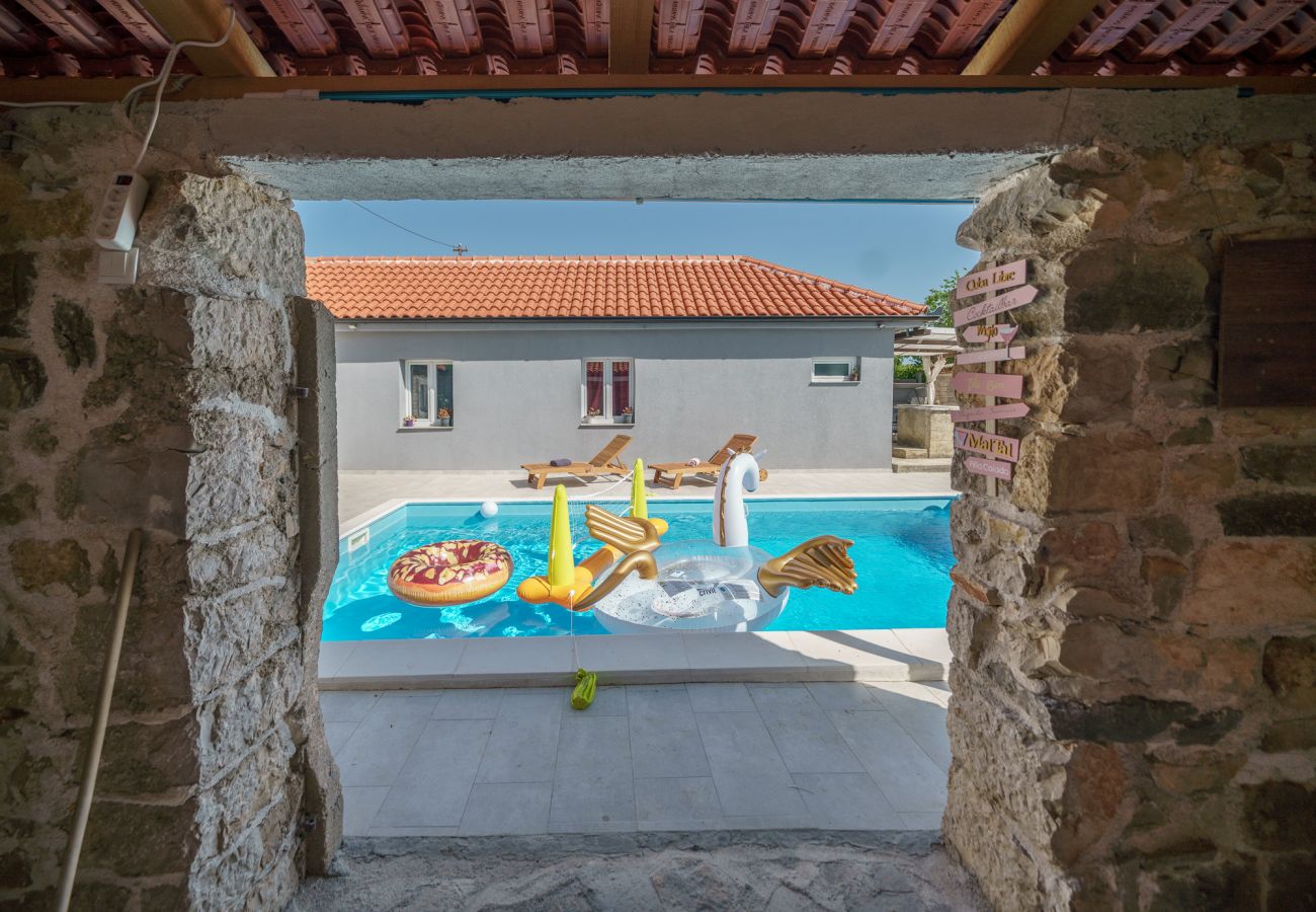 House in Dobra Voda - Poolincluded - Holiday Home Dobra Voda