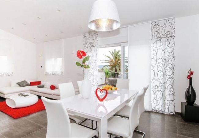 Apartment in Zadar - Luxurious apartment Petani Apartment in Zadar - Luxurious apartment Petani