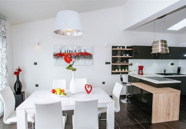 Apartment in Zadar - Luxurious apartment Petani Apartment in Zadar - Luxurious apartment Petani