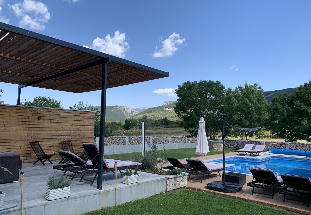 House in Donji Proložac - Poolincluded - Luxury Villa Prolozac