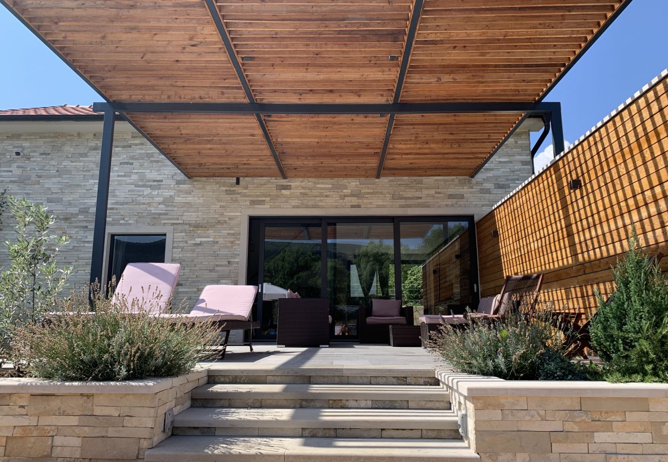 House in Donji Proložac - Poolincluded - Luxury Villa Prolozac